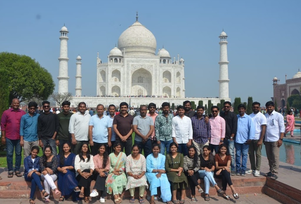 Same day tour from Jaipur to Taj Mahal